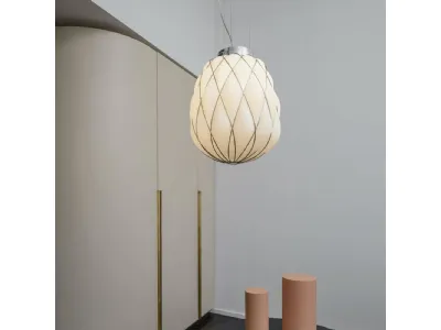 Lampada a sospensione in vetro soffiato ingabbiato Pinecone di Fontana Arte