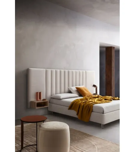 Letto Tile in tessuto imbottito di Le Comfort